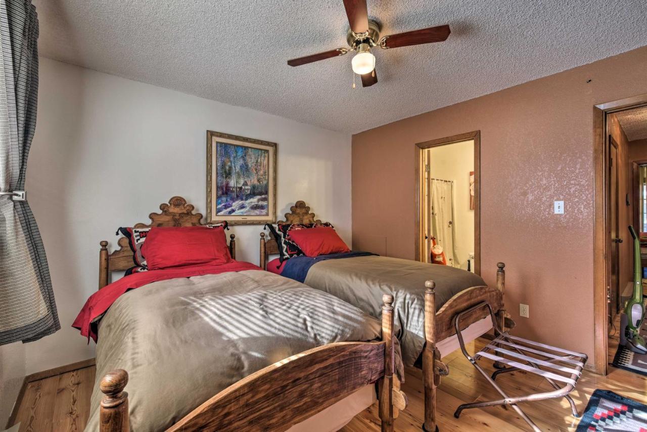 Downtown Red River Retreat With Mtn Views And Yard Esterno foto