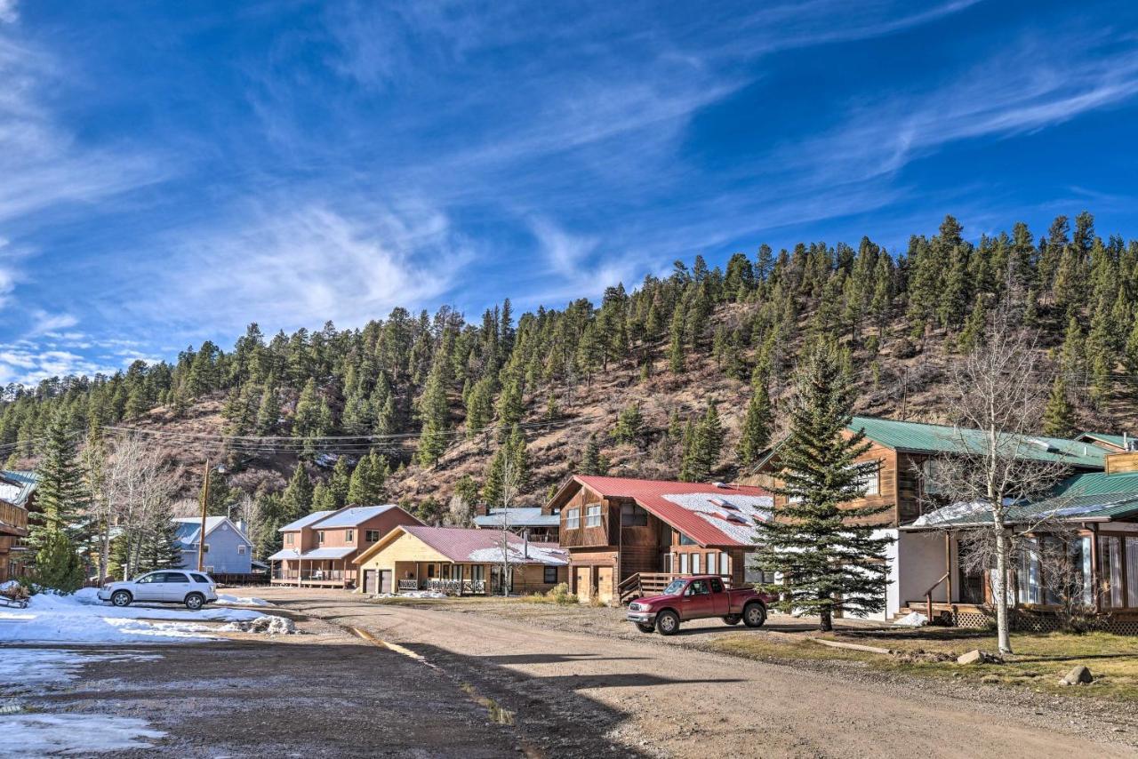 Downtown Red River Retreat With Mtn Views And Yard Esterno foto
